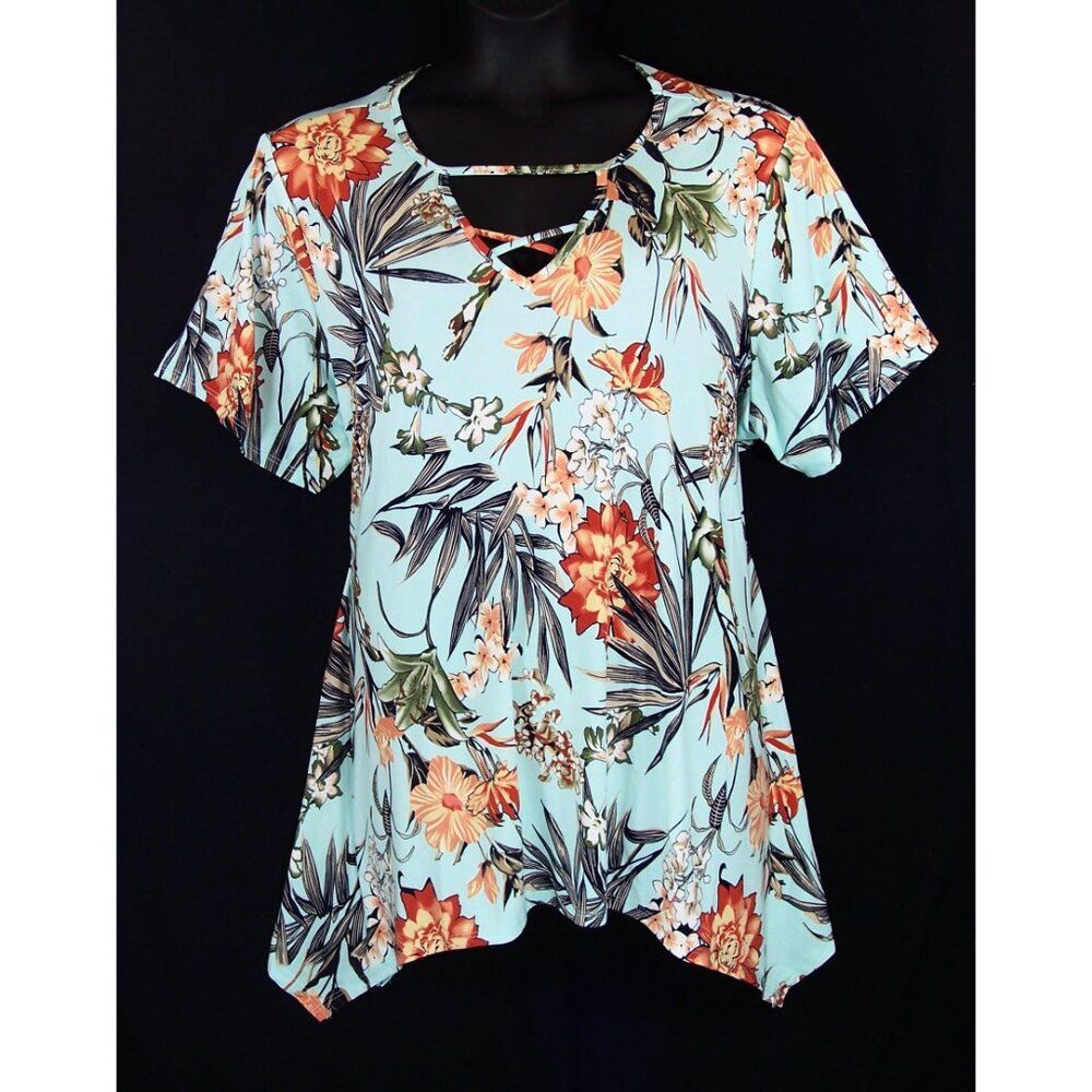 NEW Avenue 26/28 Tropical Floral Sharkbite Top Women's Plus Size Short Sleeves